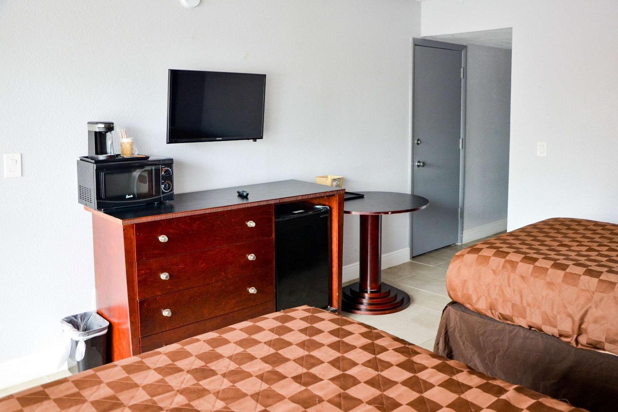 Rodeway Inn Sun City Center Luaran gambar
